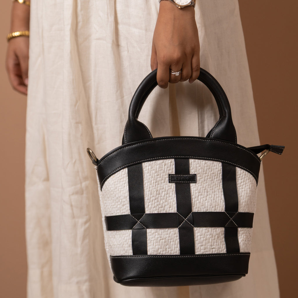 Salt & Pepper Raffia Bag